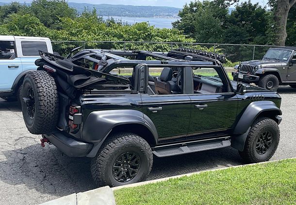 FORD BRONCO CABRIO SOFTTOP JEEP 4x4  ( 2025 )